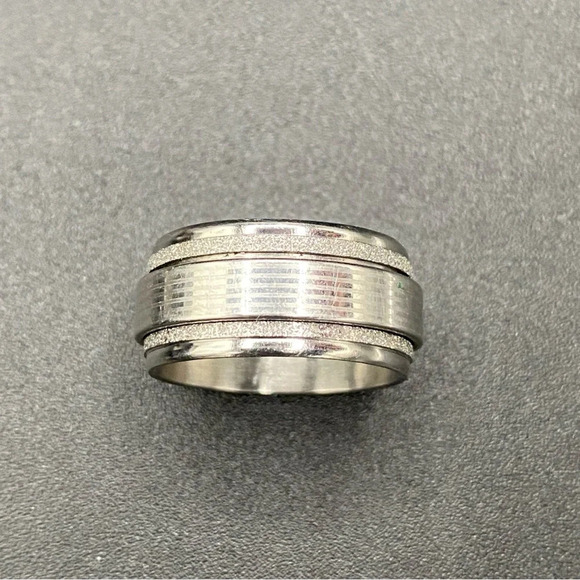 Lizard Fidget Anxiety Ring Size 10 - Picture 6 of 9